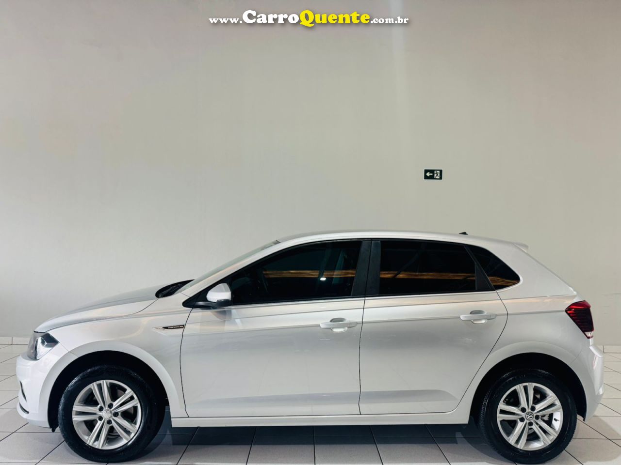 VOLKSWAGEN   POLO COMFORT. 200 TSI 1.0 FLEX 12V AUT.   PRATA 2018 1.0 FLEX - Loja