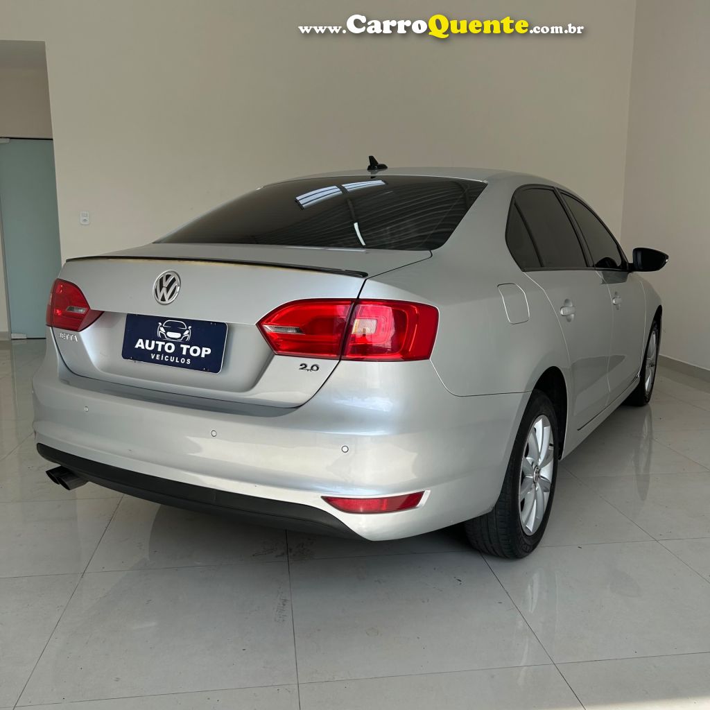 VOLKSWAGEN   JETTA COMFORTLINE 2.0 T.FLEX 8V 4P TIPT.   PRATA 2012 2.0 FLEX - Loja