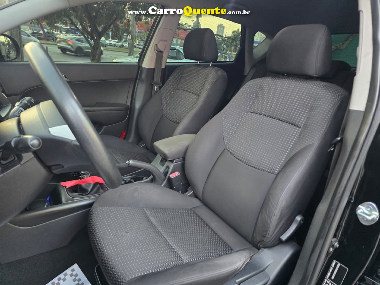 HYUNDAI   I30 2.0 16V 145CV 5P MEC.   PRETO 2011 2.0 GASOLINA - Loja