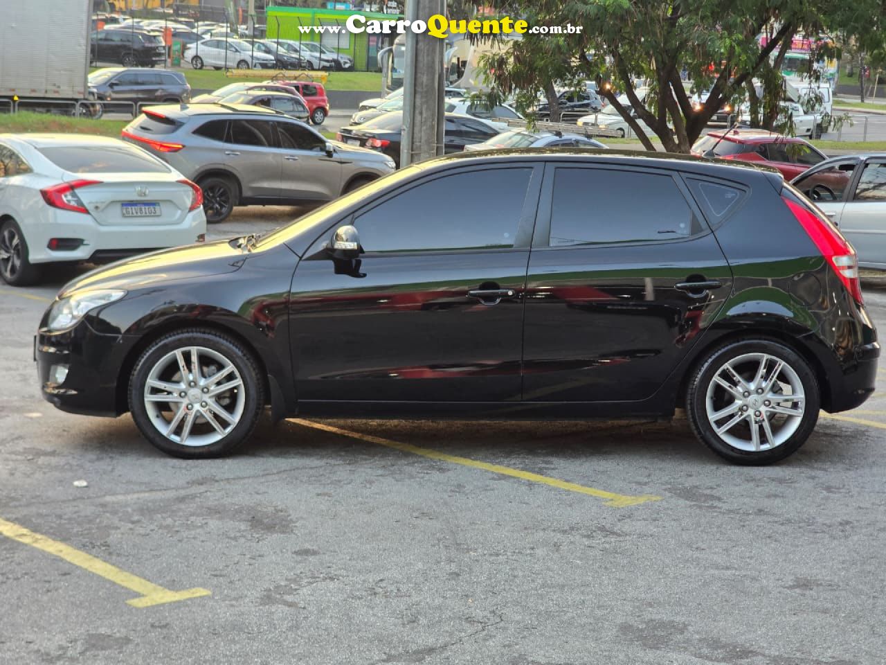 HYUNDAI   I30 2.0 16V 145CV 5P MEC.   PRETO 2011 2.0 GASOLINA - Loja