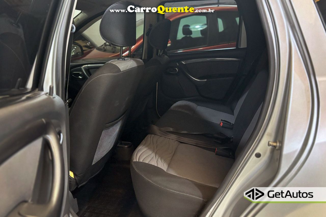 RENAULT   DUSTER DYNAMIQUE 2.0 FLEX 16V AUT.   PRATA 2014 2.0 FLEX - Loja