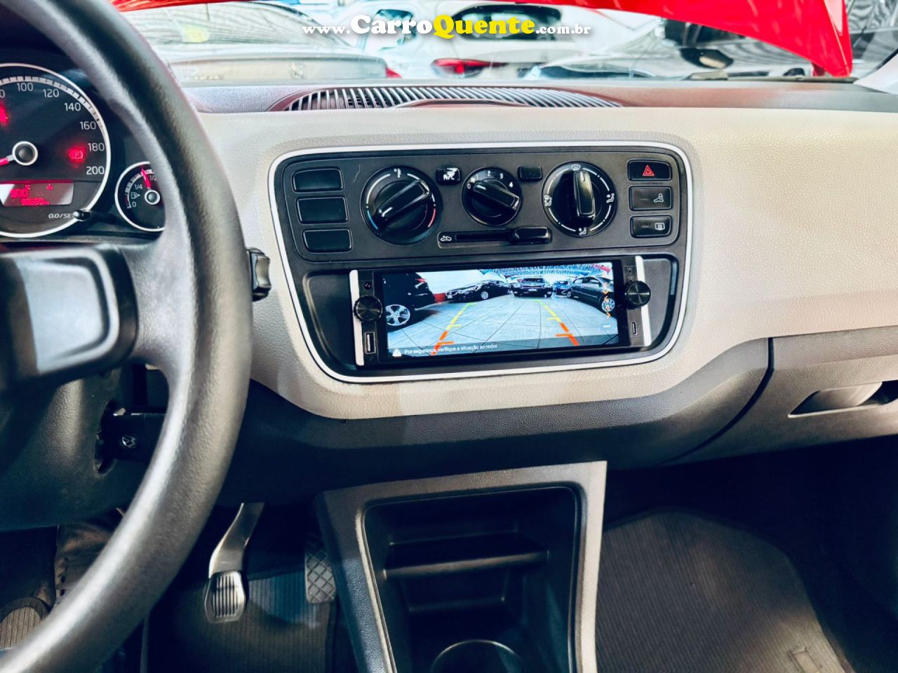 VOLKSWAGEN   UP! MOVE 1.0 TOTAL FLEX 12V 5P   VERMELHO 2015 1.0 FLEX - Loja