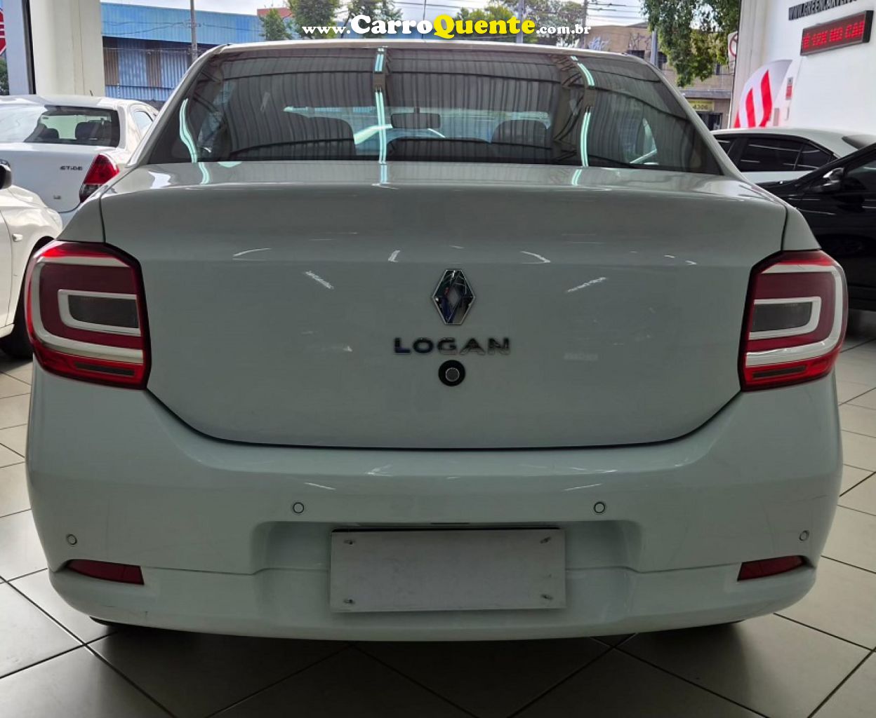 RENAULT   LOGAN ZEN 1.0   BRANCO 2025 1.0 FLEX - Loja