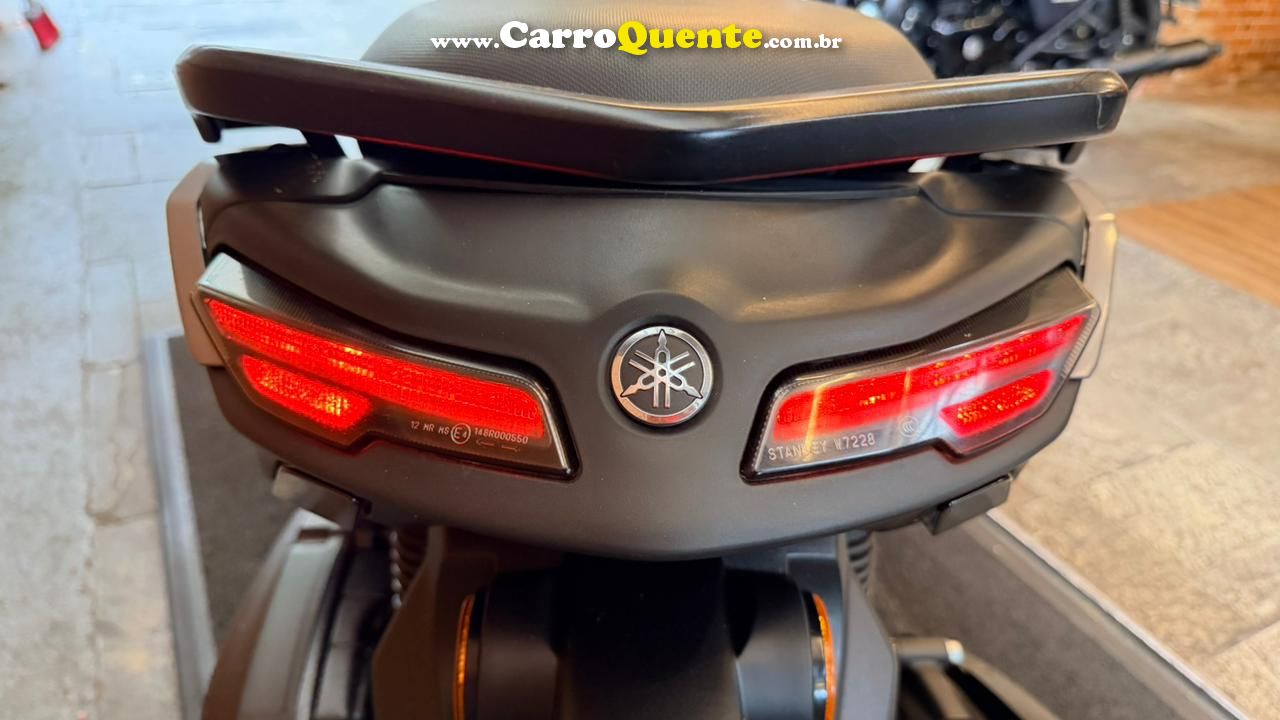 YAMAHA NMAX CONNECTED 160 ABS 2025 - Loja