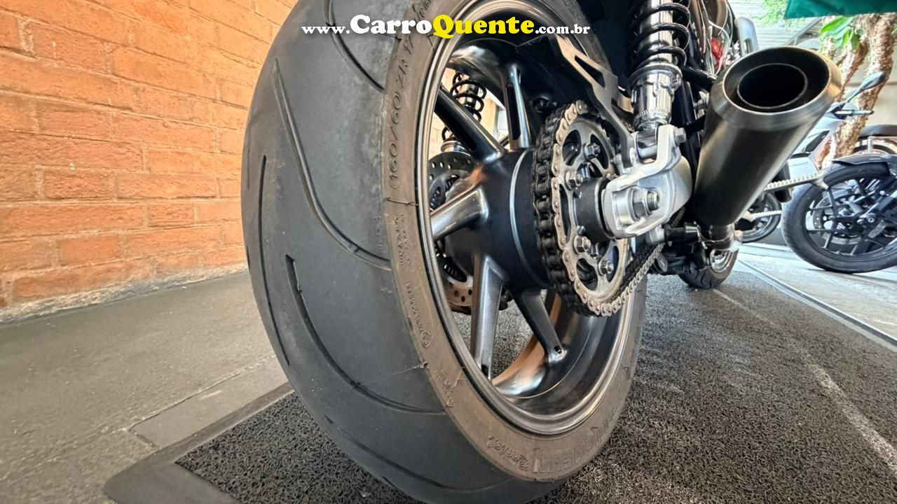 TRIUMPH SPEED TWIN 2020 - Loja
