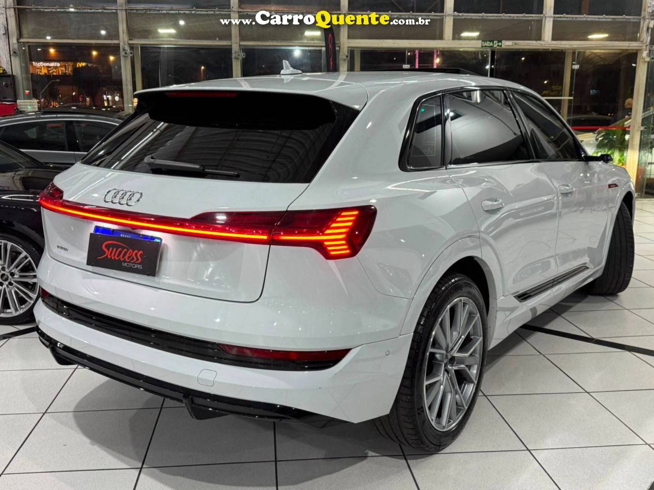 AUDI E-TRON SPORTBACK S QUATTRO 2022 - Loja