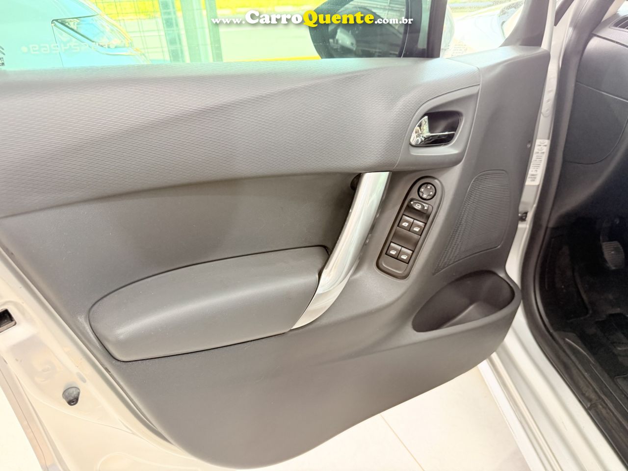 CITROËN   C3 TENDANCE 1.5 FLEX 8V 5P MEC.   PRATA 2015 1.5 FLEX - Loja