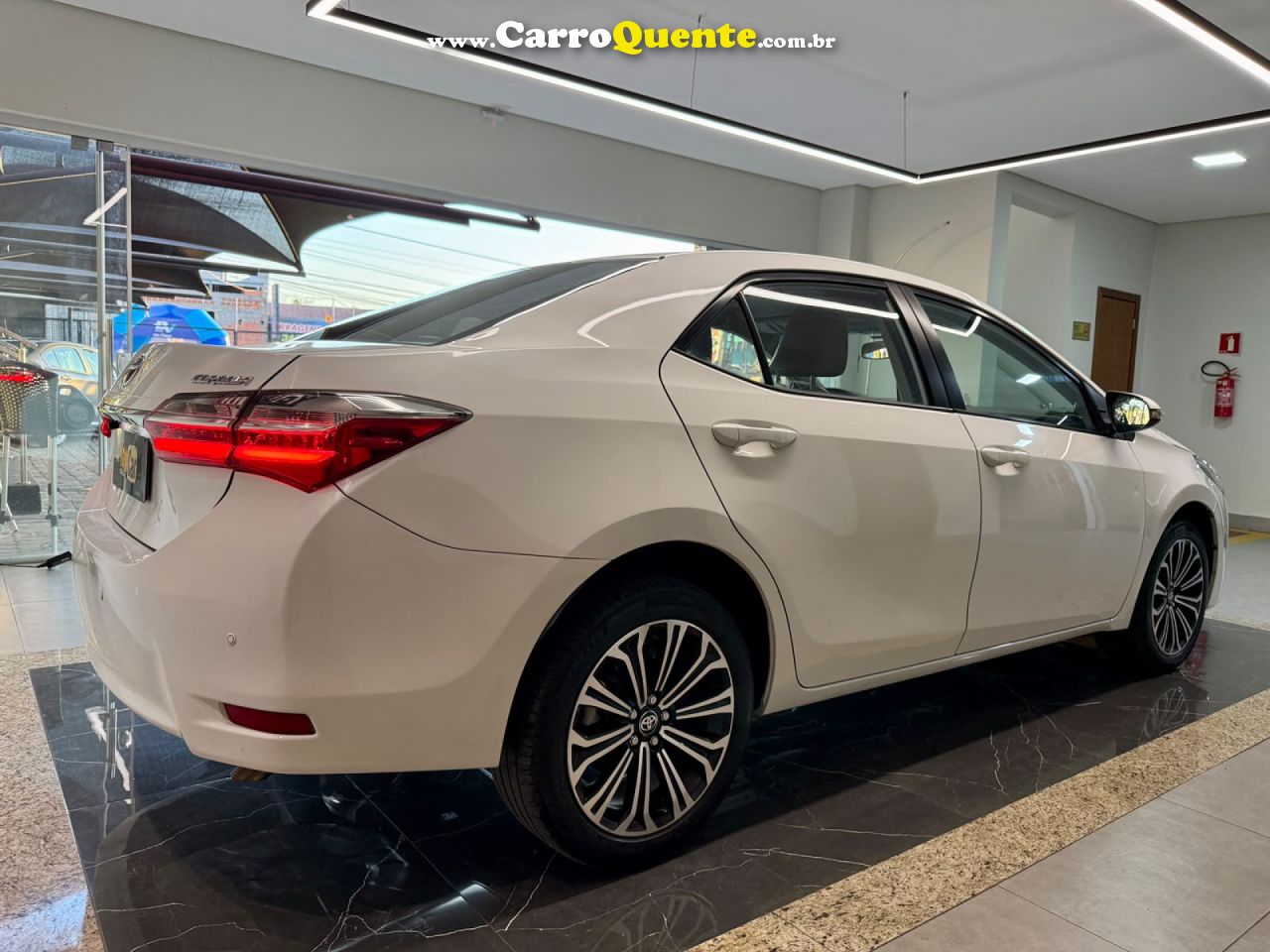 TOYOTA   COROLLA GLI UPPER 1.8 FLEX 16V AUT.   BRANCO 2018 1.8 FLEX - Loja