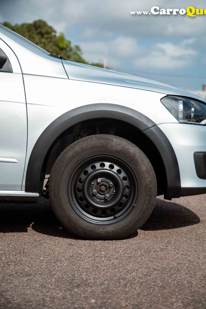 VOLKSWAGEN   SAVEIRO 1.6 MI TOTAL FLEX 8V CE   PRATA 2014 1.6 FLEX - Loja