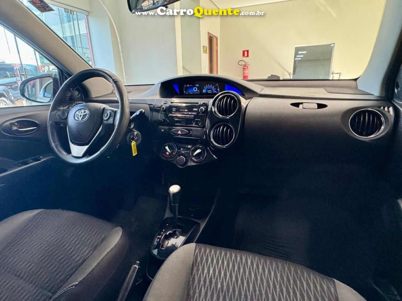 TOYOTA   ETIOS XS 1.5 FLEX 16V 5P AUT.   BRANCO 2018 1.5 FLEX - Loja
