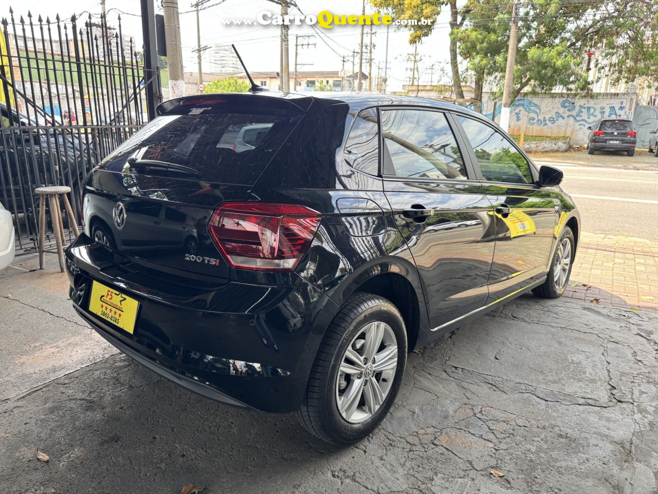 VOLKSWAGEN   POLO HIGHLINE 200 TSI 1.0 FLEX 12V AUT.   PRETO 2022 1.0 FLEX - Loja