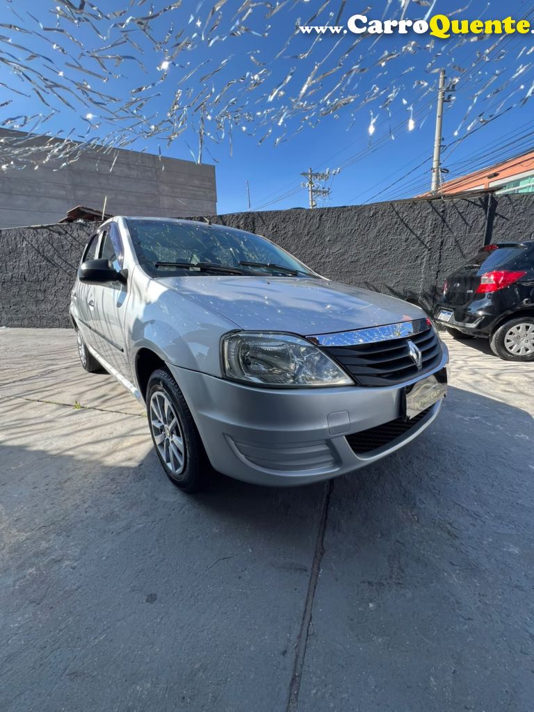 RENAULT   LOGAN AUTHENTIQUE HI-FLEX 1.0 16V 4P   PRATA 2012 1.0 GASOLINA - Loja