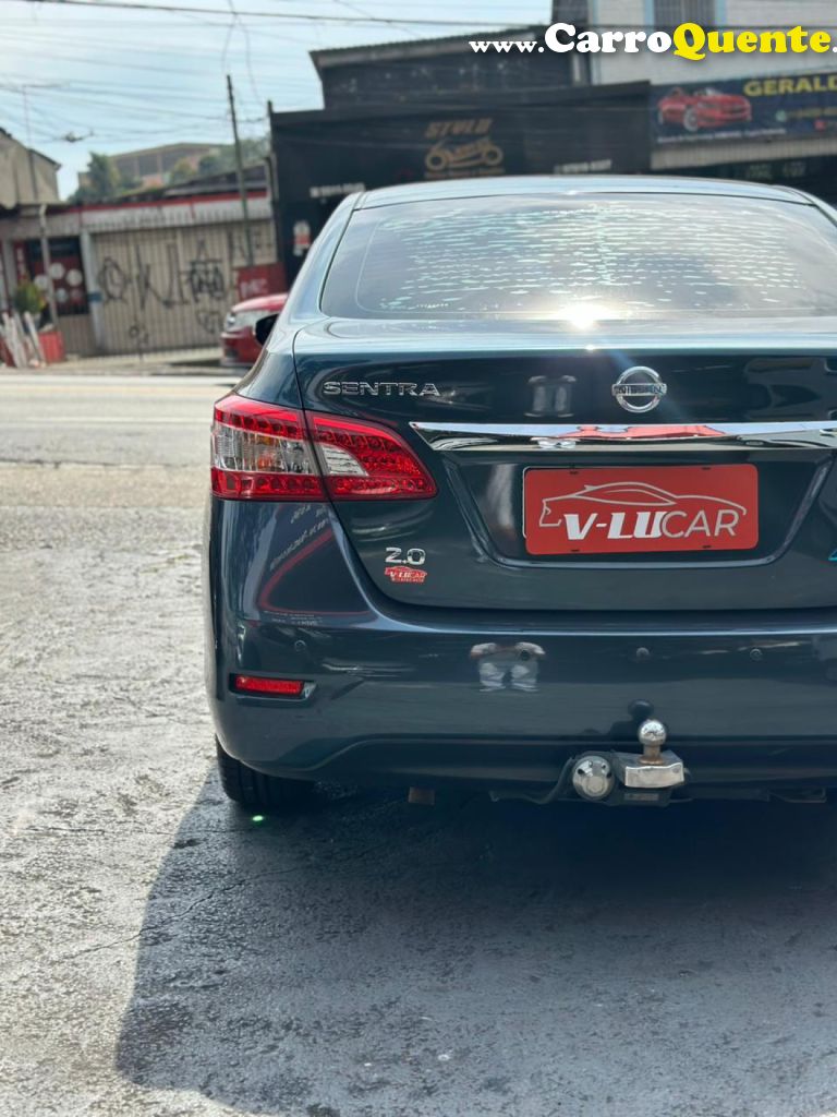 NISSAN   SENTRA SV 2.0 FLEXSTART 16V AUT.   AZUL 2015 2.0 FLEX - Loja