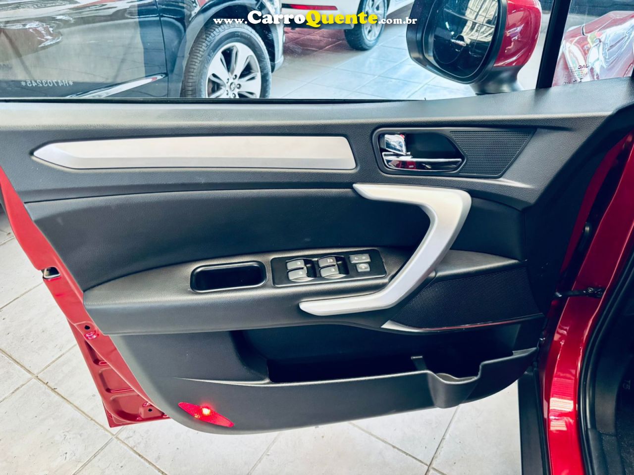 JAC   T5 1.5 JET FLEX 16V 5P AUT.   VERMELHO 2017 1.5 FLEX - Loja