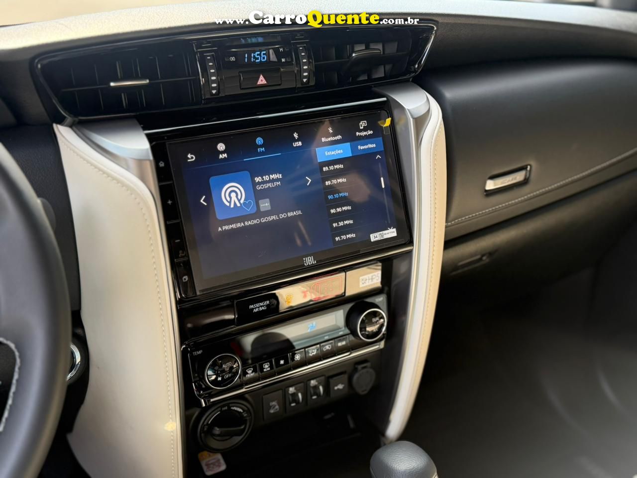 TOYOTA HILUX SW4 2.8 D-4D TURBO DIAMOND 7L 4X4 2026 - Loja