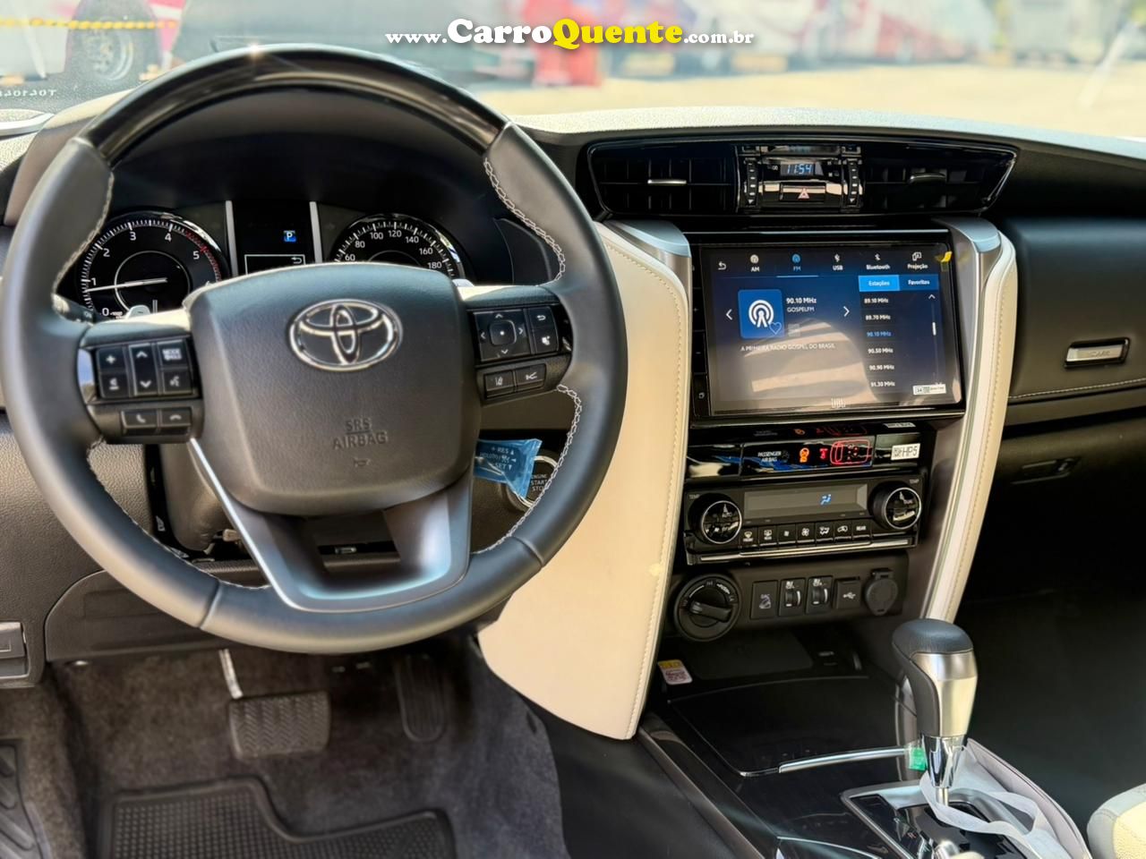 TOYOTA HILUX SW4 2.8 D-4D TURBO DIAMOND 7L 4X4 2026 - Loja