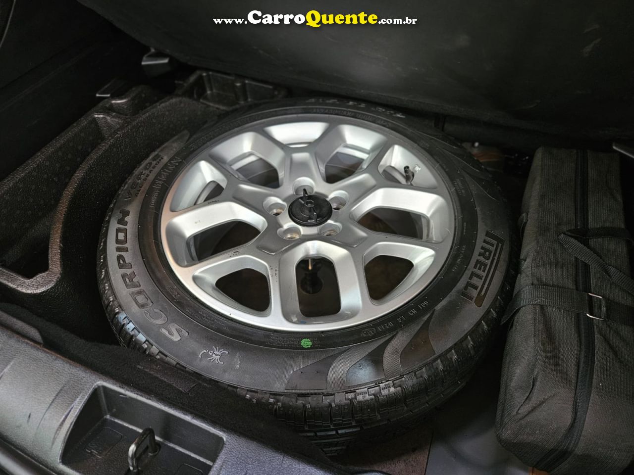 JEEP RENEGADE 1.8 LONGITUDE * SOMENTE 81.000Km * 2016 - Loja