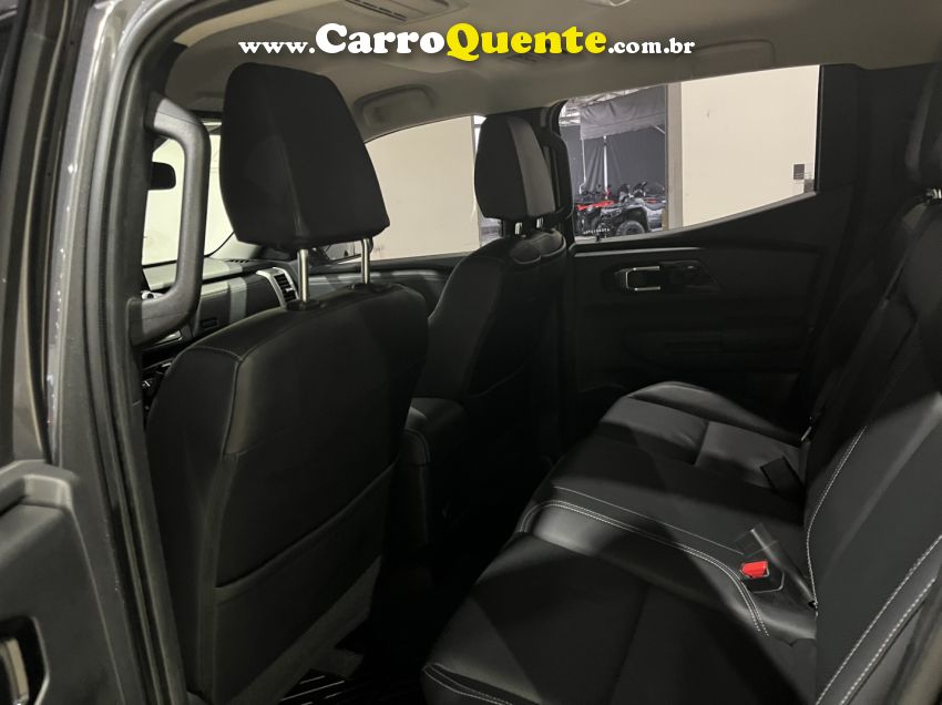 Mitsubishi TRITON 2.4 BITURBO DIESEL CD HPE 4X4 AUTOMÁTICO - Loja