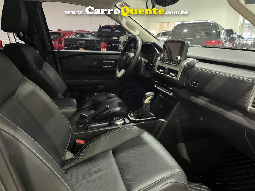 Mitsubishi TRITON 2.4 BITURBO DIESEL CD HPE 4X4 AUTOMÁTICO - Loja