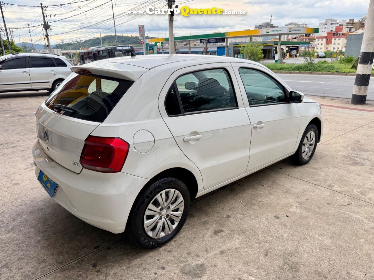 VOLKSWAGEN GOL 1.6 MSI TOTALFLEX TRENDLINE 2018 - Loja