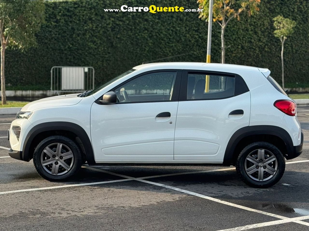 RENAULT KWID 1.0 12V SCE ZEN 2023 - Loja