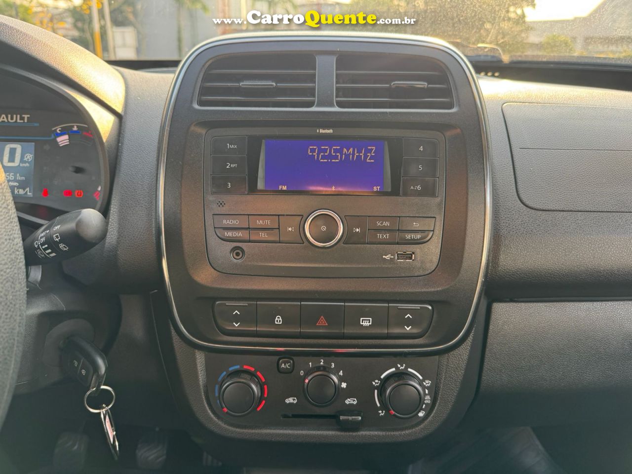 RENAULT KWID 1.0 12V SCE ZEN 2023 - Loja