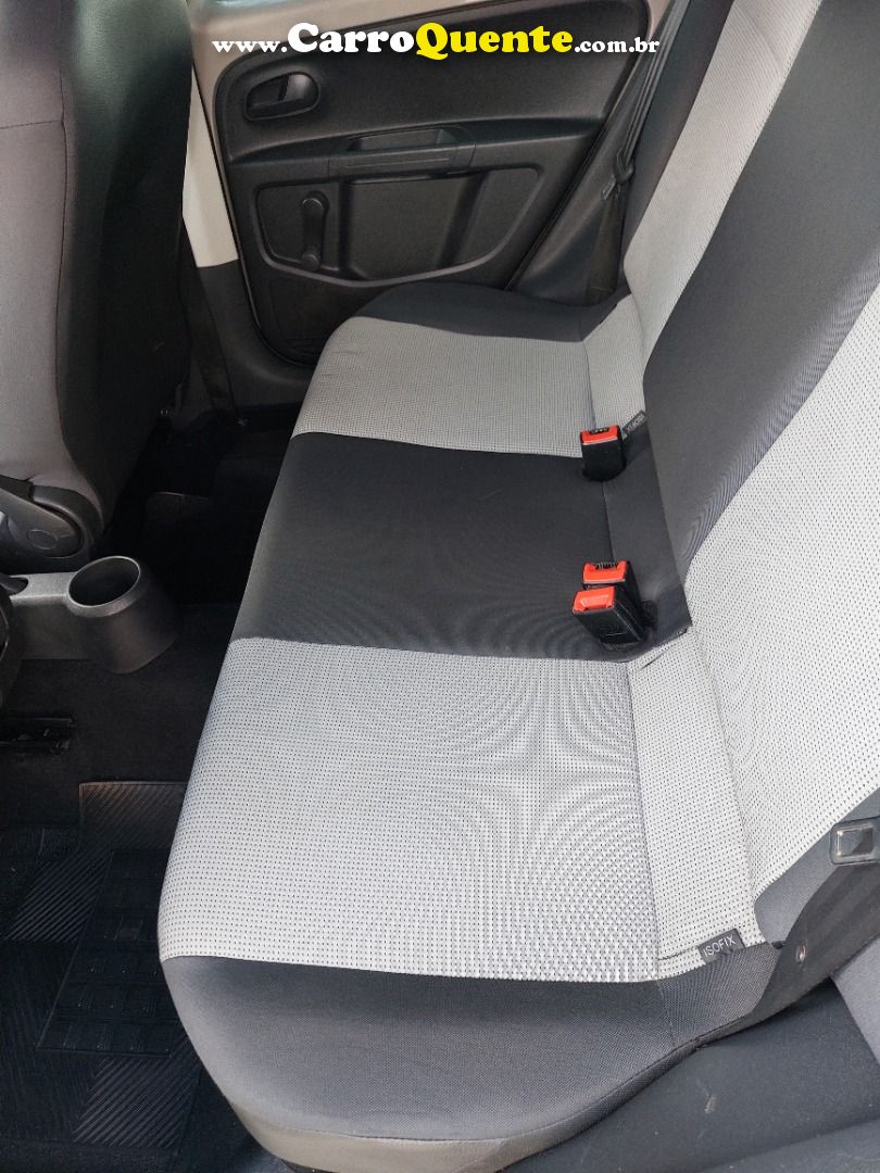 VOLKSWAGEN UP 1.0 MPI TAKE UP 12V 2015 - Loja