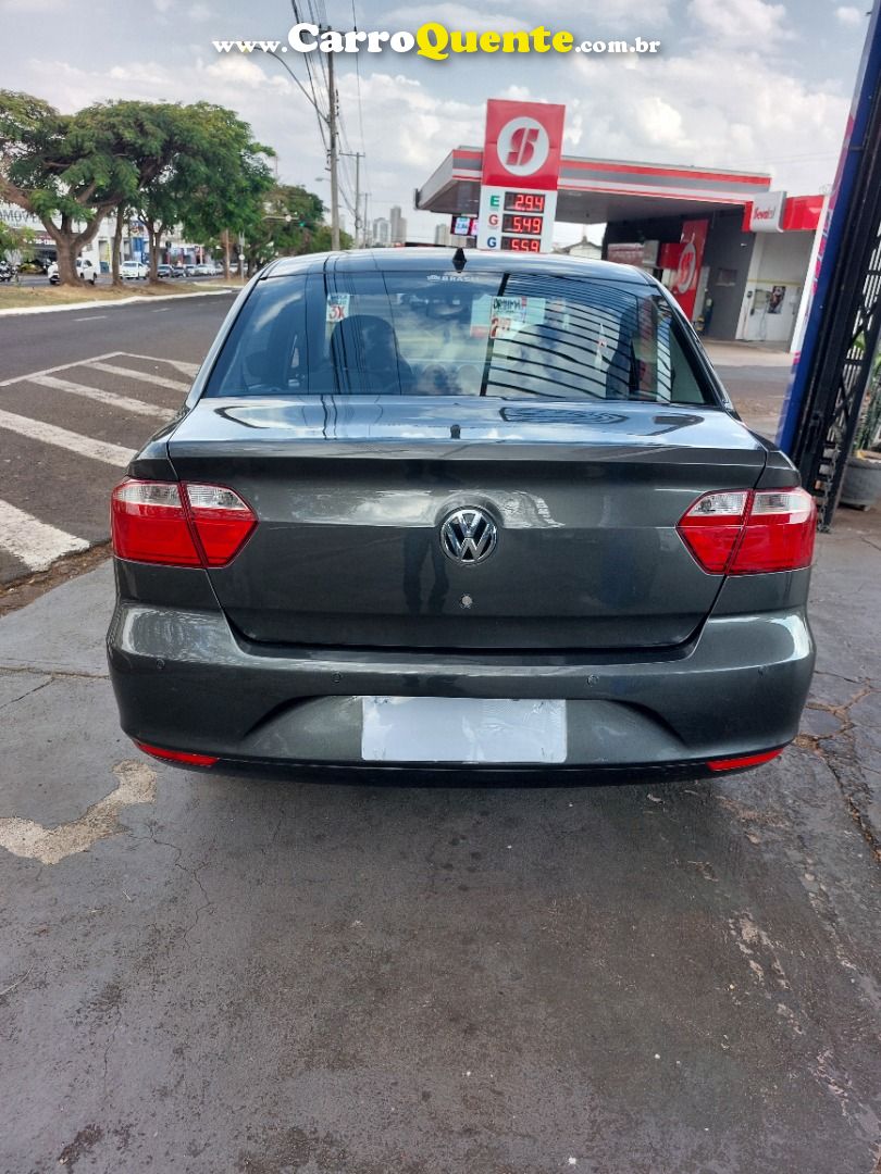 VOLKSWAGEN VOYAGE 1.0 MI CITY 8V 2013 - Loja
