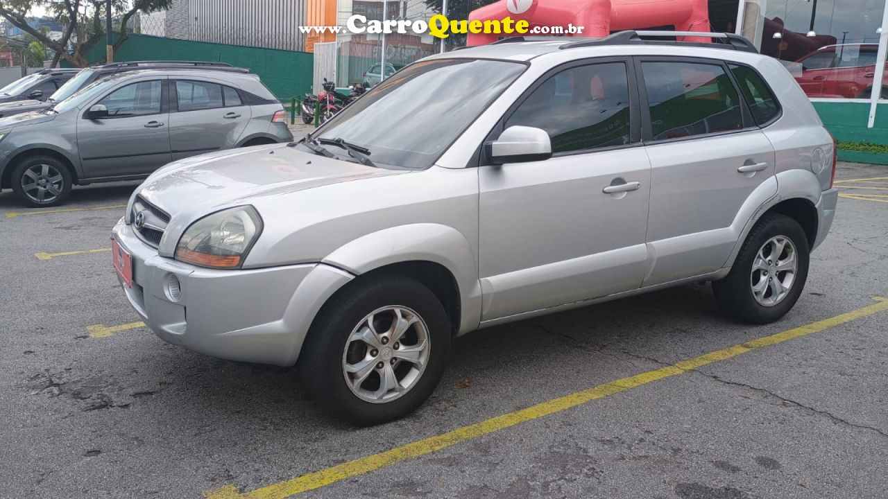HYUNDAI   TUCSON 2.0 16V AUT.   PRATA 2010 2.0 GASOLINA - Loja