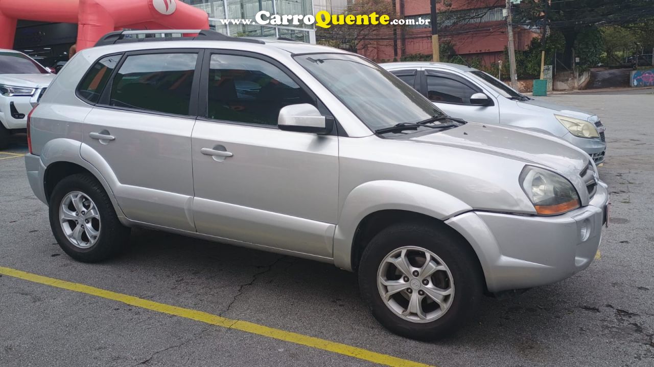HYUNDAI   TUCSON 2.0 16V AUT.   PRATA 2010 2.0 GASOLINA - Loja
