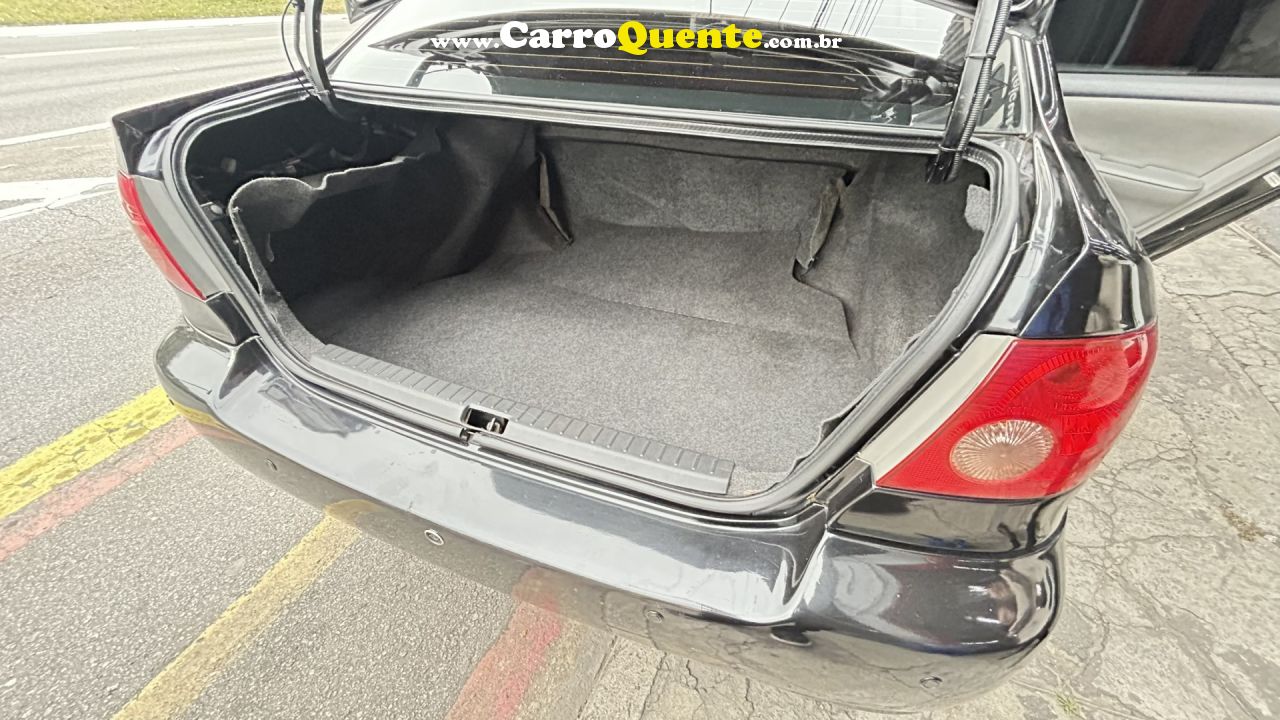 TOYOTA   COROLLA XEI 1.81.8 FLEX 16V AUT.   PRETO 2006 1.8 GASOLINA - Loja