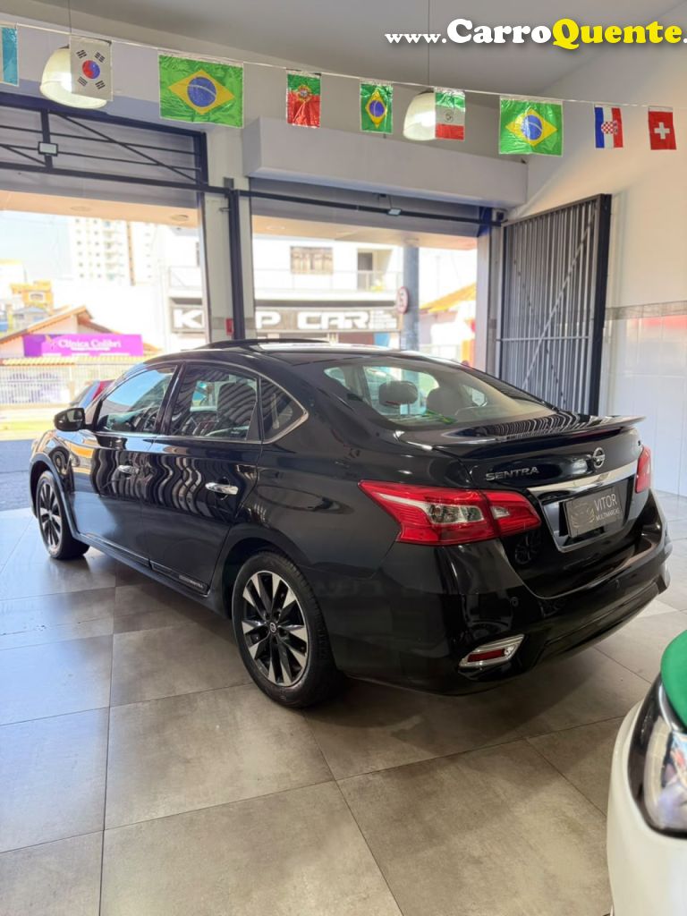 NISSAN   SENTRA SL 2.0 FLEXSTART 16V AUT.   PRETO 2017 2.0 GASOLINA - Loja