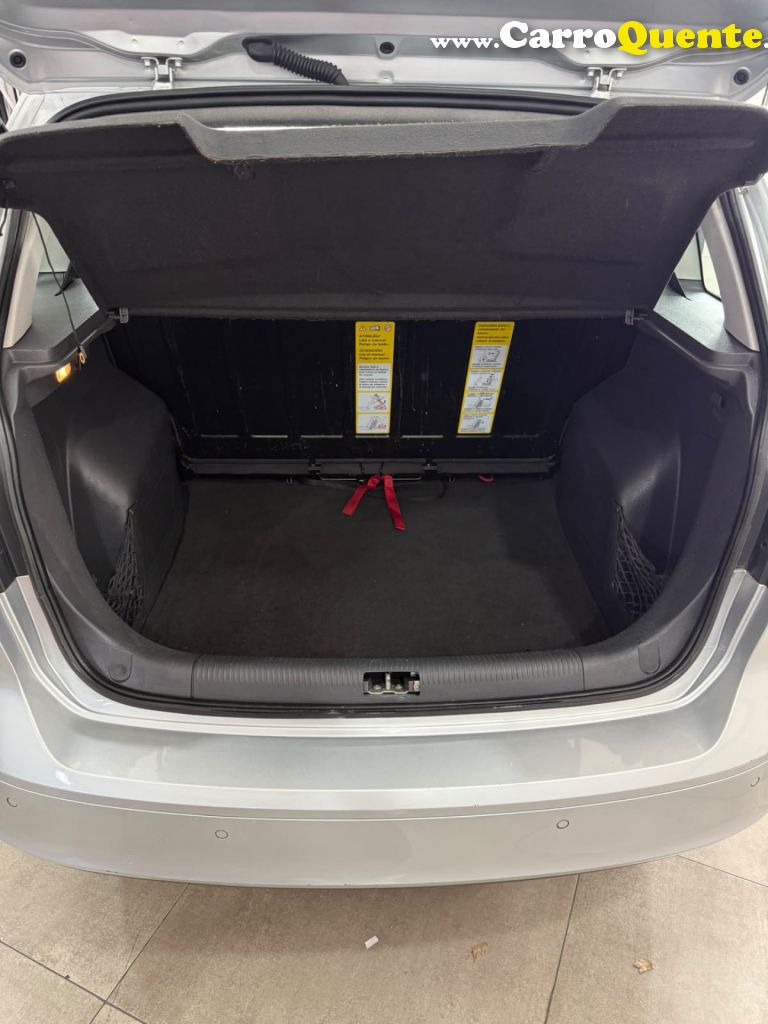 VOLKSWAGEN   SPACEFOX SPORTLINEHIGHLINE I MOTION 1.6   PRATA 2012 1.6 GASOLINA - Loja
