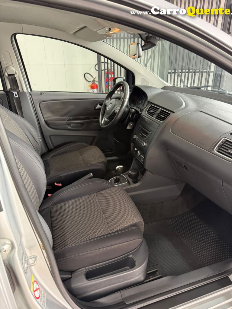 VOLKSWAGEN   SPACEFOX SPORTLINEHIGHLINE I MOTION 1.6   PRATA 2012 1.6 GASOLINA - Loja