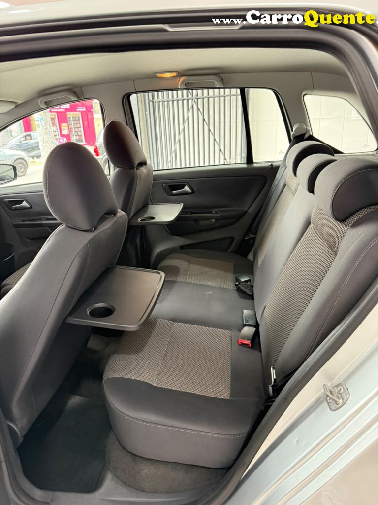 VOLKSWAGEN   SPACEFOX SPORTLINEHIGHLINE I MOTION 1.6   PRATA 2012 1.6 GASOLINA - Loja