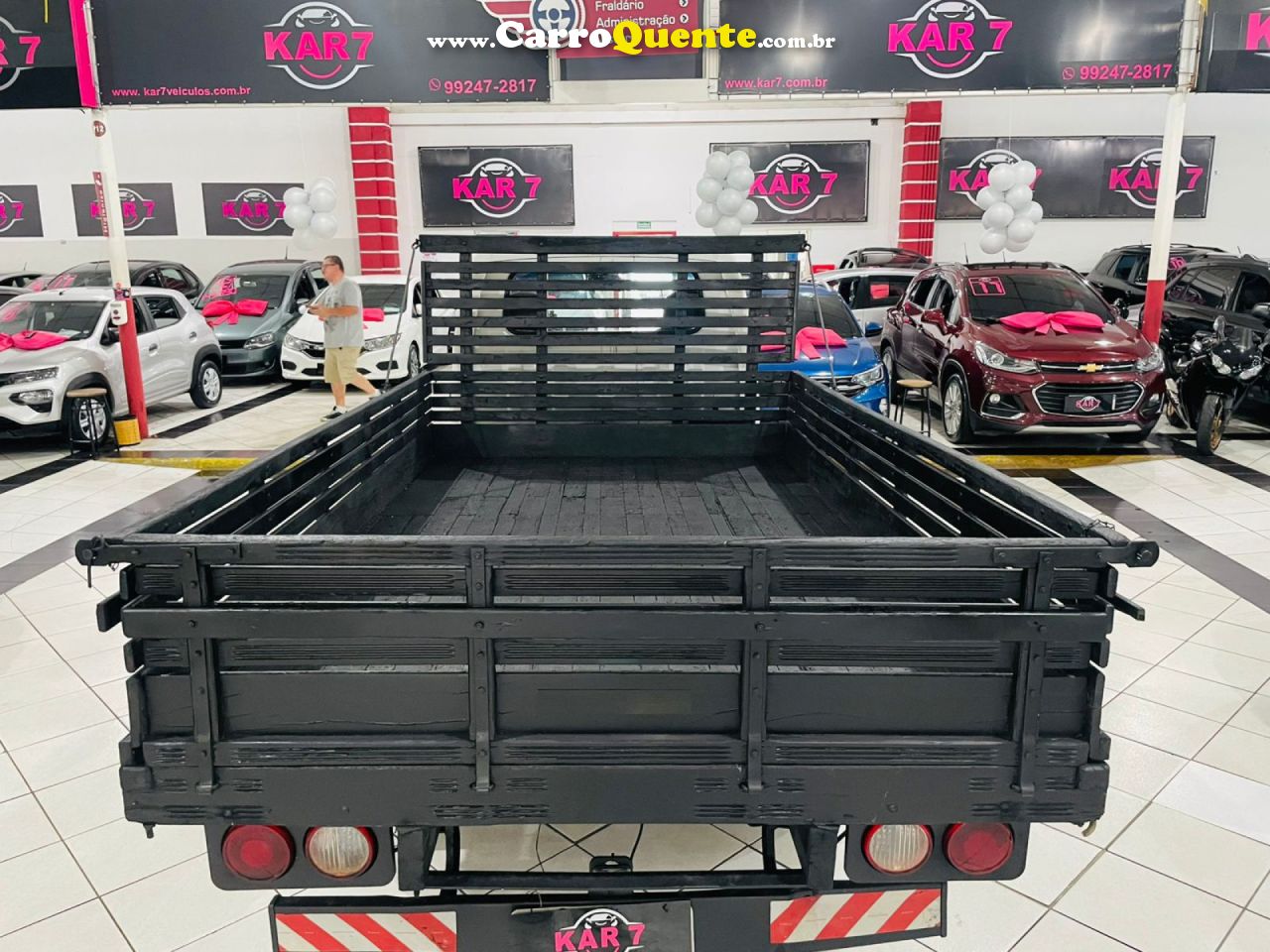 KIA   BONGO K-2500 2.5 4X2 TB DIESEL   BRANCO 2011 2.5 DIESEL - Loja