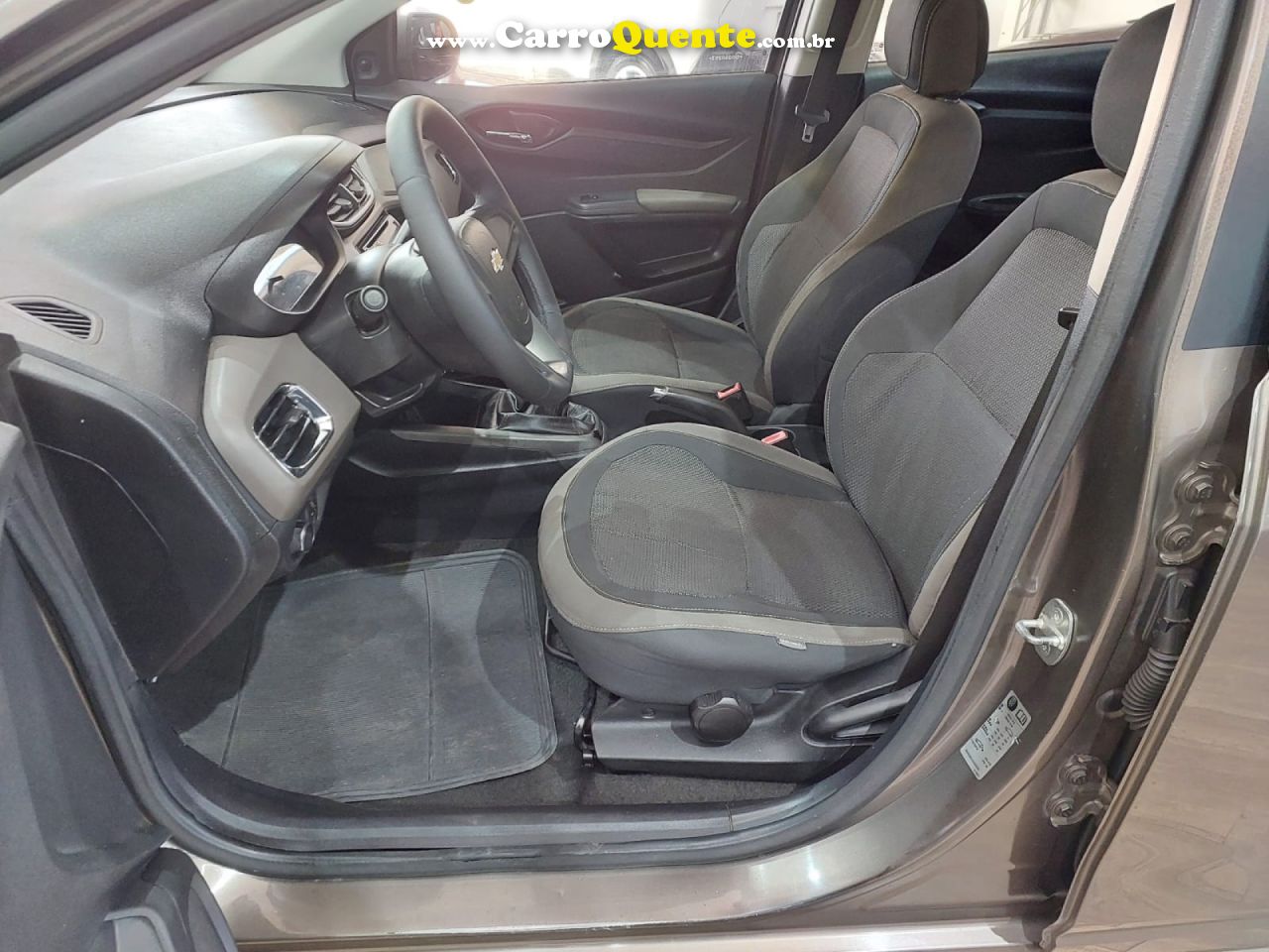 CHEVROLET   PRISMA SED. LT 1.4 8V FLEXPOWER 4P   CINZA 2013 1.4 FLEX - Loja