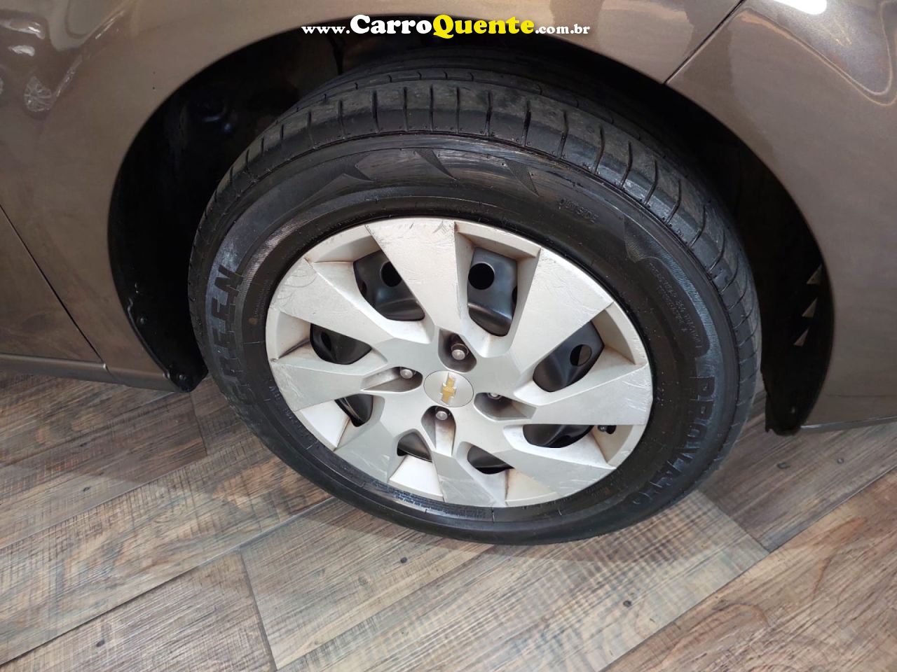 CHEVROLET   PRISMA SED. LT 1.4 8V FLEXPOWER 4P   CINZA 2013 1.4 FLEX - Loja