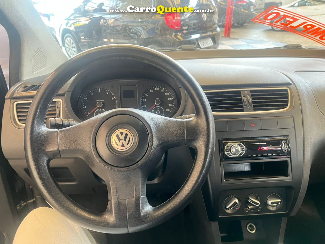 VOLKSWAGEN   FOX 1.0 MI TOTAL FLEX 8V 5P   PRETO 2013 1.0 FLEX - Loja