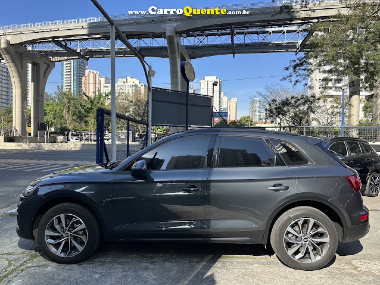 AUDI   Q5 2.0 16V TFSI QUATTRO S TRONIC   CINZA 2022 2.0 GASOLINA - Loja