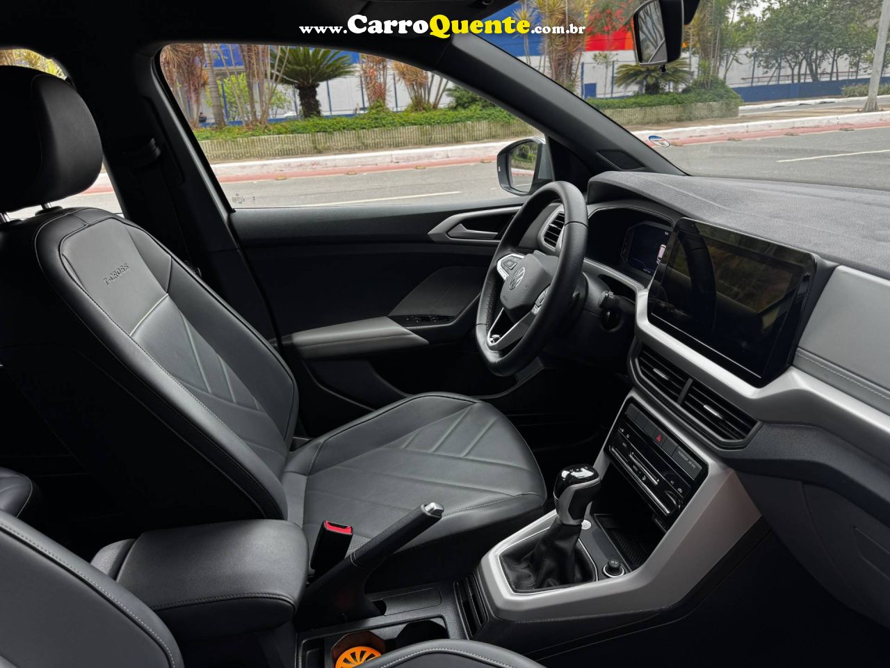 VOLKSWAGEN T-CROSS 1.0 200 TSI TOTAL COMFORTLINE 2025 - Loja
