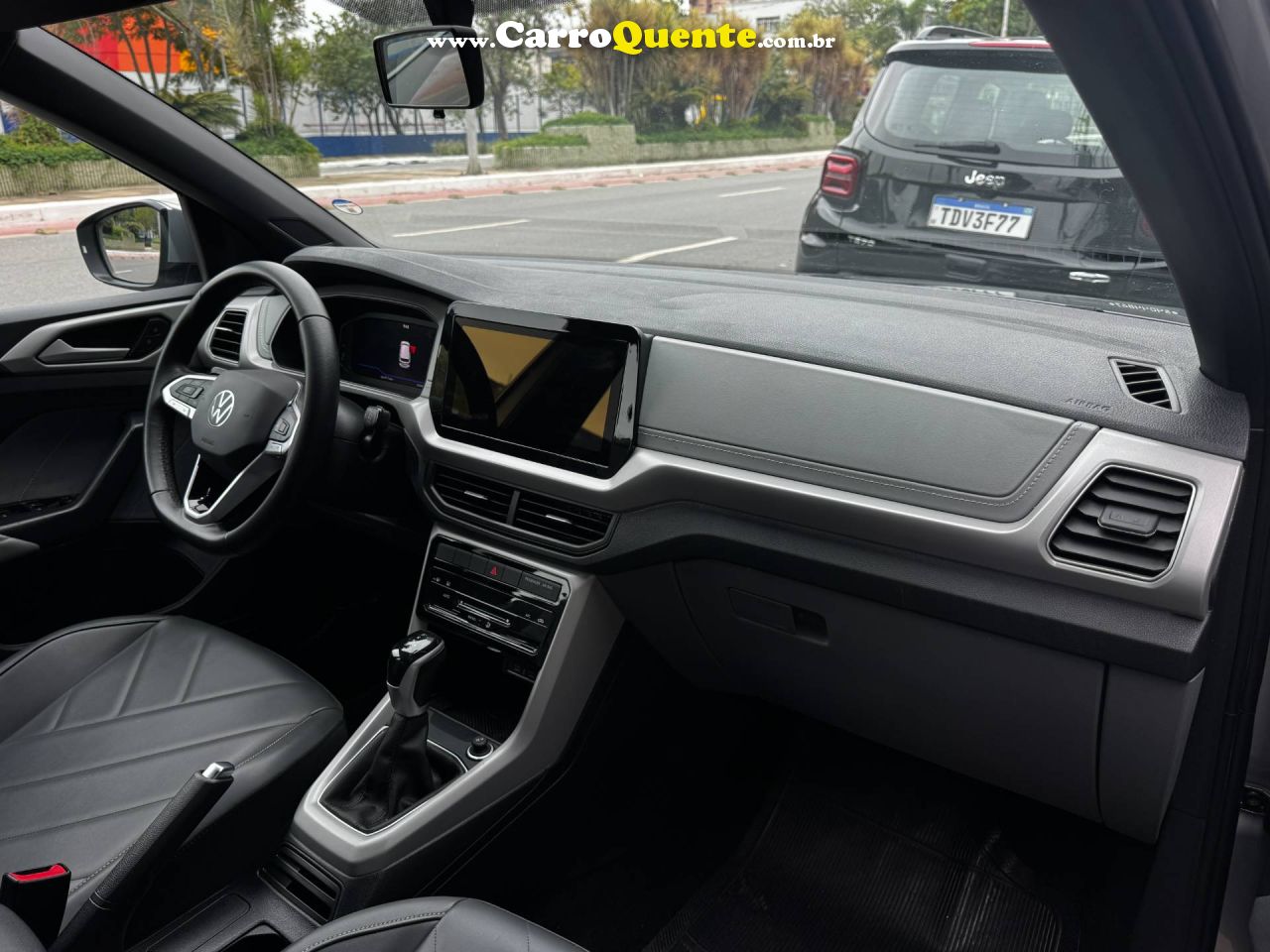 VOLKSWAGEN T-CROSS 1.0 200 TSI TOTAL COMFORTLINE 2025 - Loja