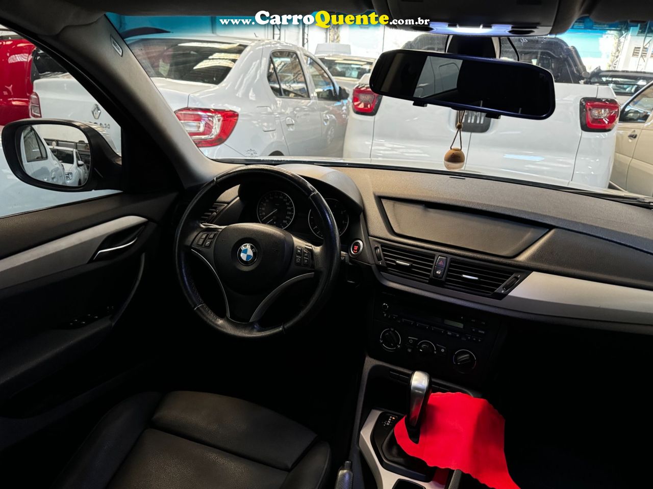 BMW X1 2.0 16V SDRIVE18I 2011 - Loja
