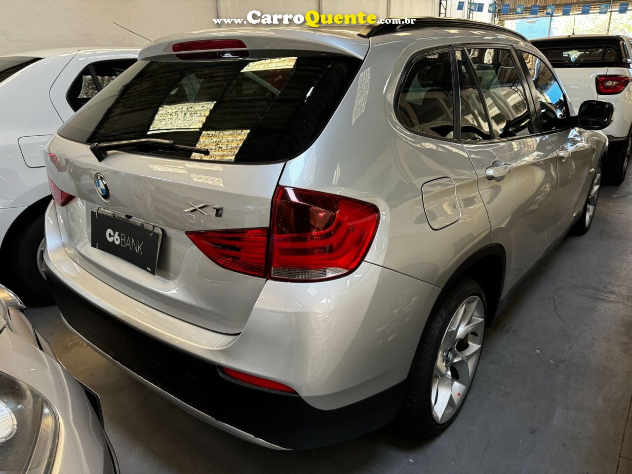 BMW X1 2.0 16V SDRIVE18I 2011 - Loja