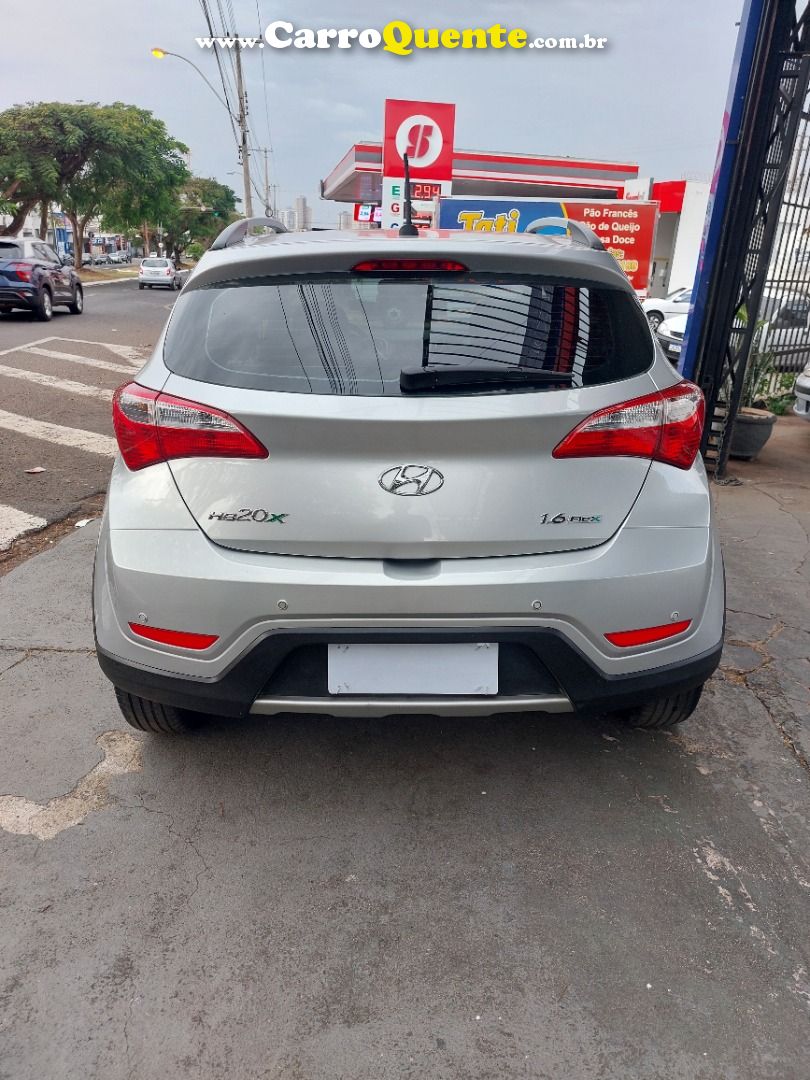 HYUNDAI HB20X 1.6 16V STYLE 2015 - Loja