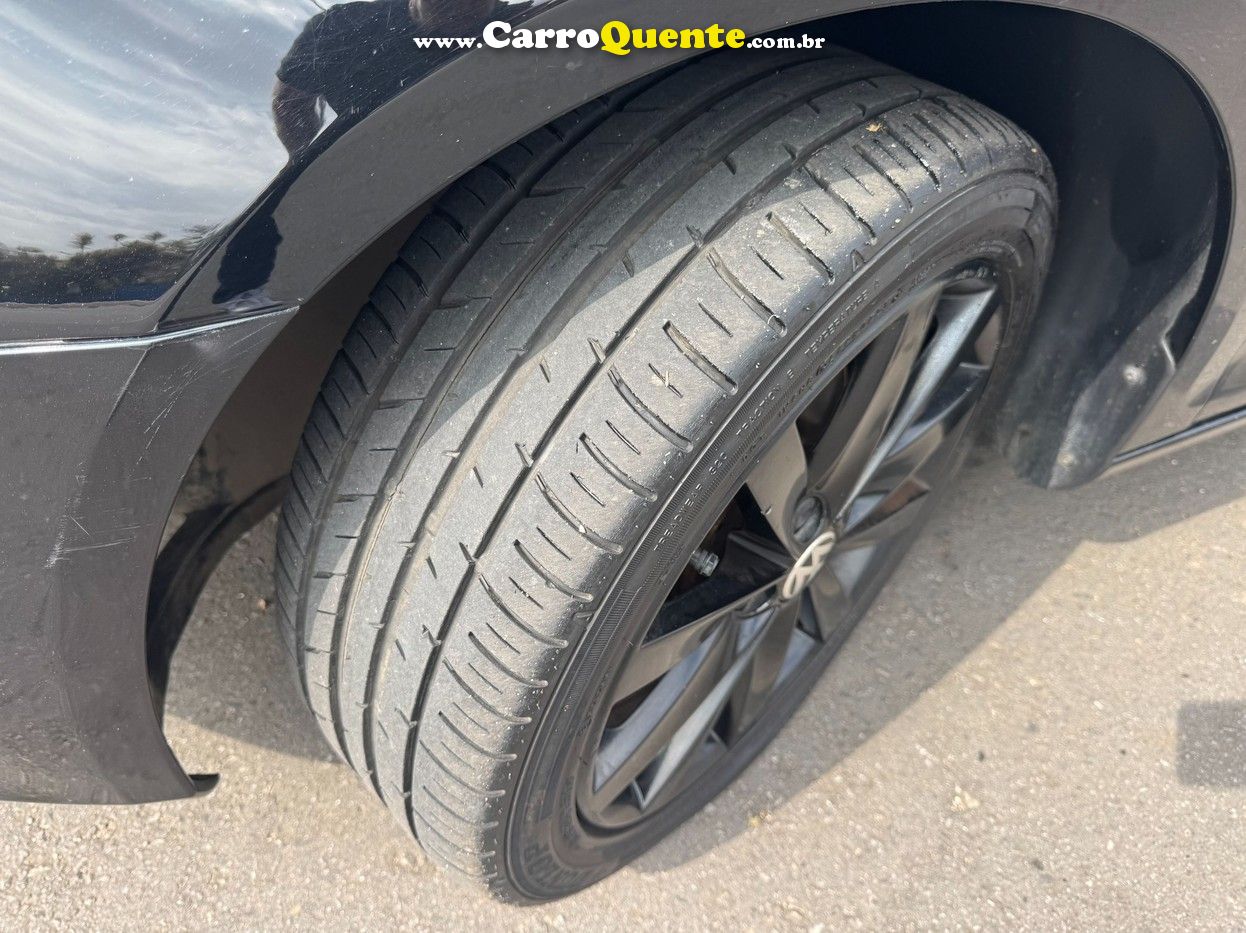 VOLKSWAGEN JETTA 2.5 I VARIANT 20V 170CV 2012 - Loja