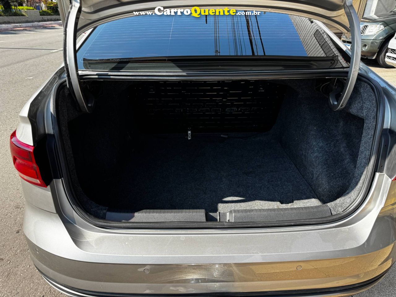 VOLKSWAGEN VIRTUS 1.6 MSI TOTAL 2020 - Loja