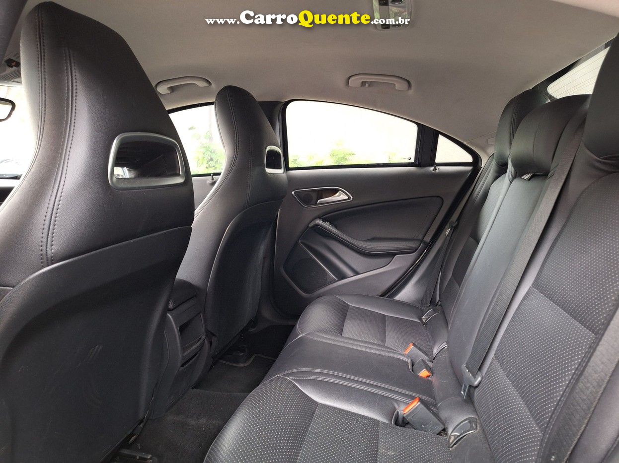 MERCEDES-BENZ CLA 180 1.6 CGI 7G-DCT 2019 - Loja