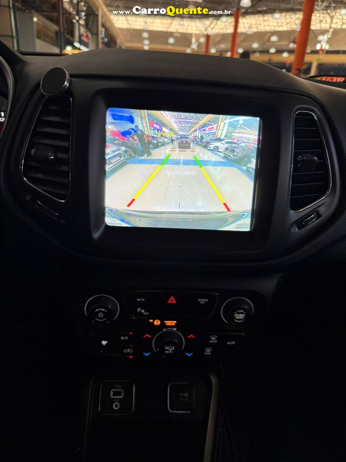 JEEP COMPASS 2.0 16V LONGITUDE 2018 - Loja