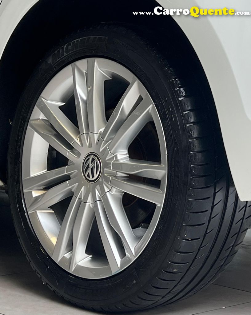 VOLKSWAGEN GOLF 1.4 TSI HIGHLINE 16V 2015 - Loja